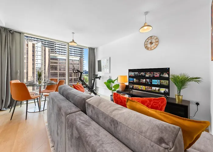 Canary Wharf Apartment
